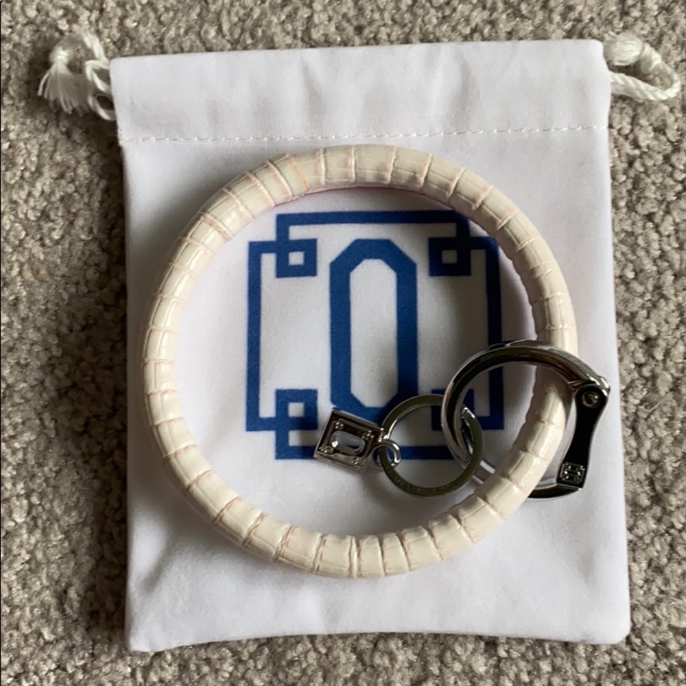 Pink leather big O key ring